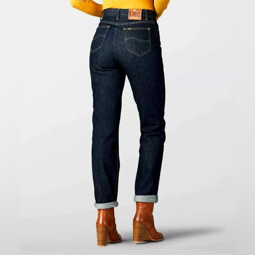 Lee High Rise Classic Straight Mom Jean Size 30 Nwot